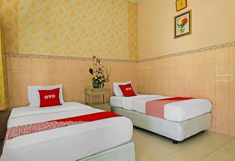 호텔 Griya Raharja Guest House Syariah By Oyo