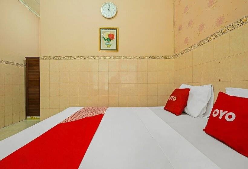 호텔 Griya Raharja Guest House Syariah By Oyo