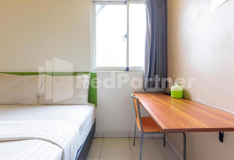 هتل Ichiza Room Redpartner