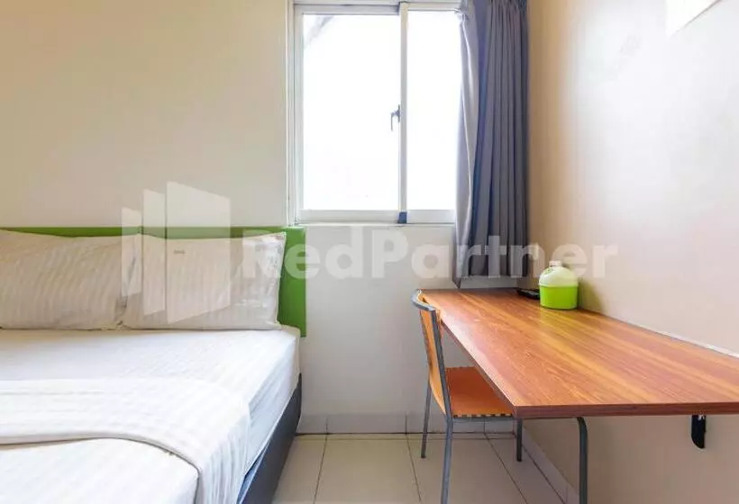 ホテル Ichiza Room Redpartner