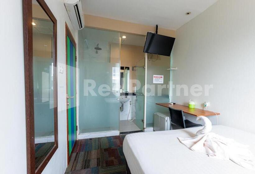 هتل Ichiza Room Redpartner