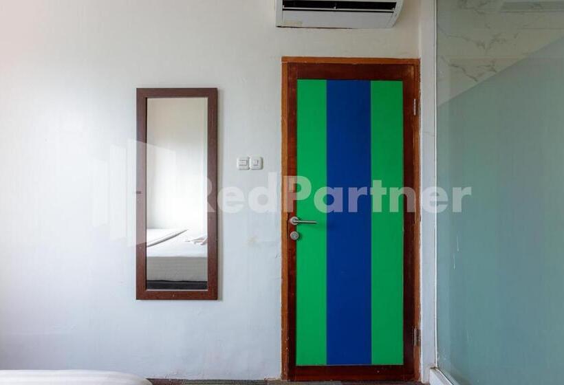 هتل Ichiza Room Redpartner