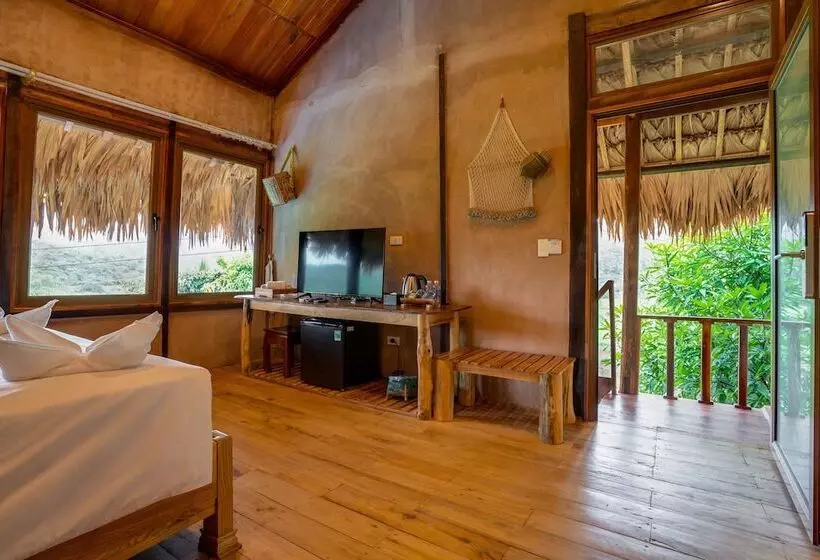 هتل Mai Chau Onsen Retreat