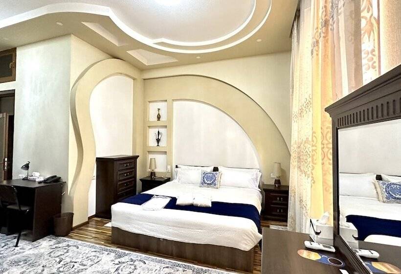 Отель Mosaic Boutique