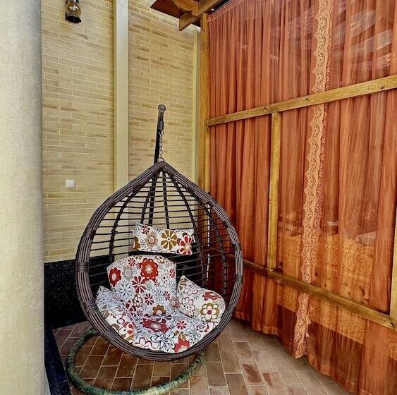 Отель Mosaic Boutique