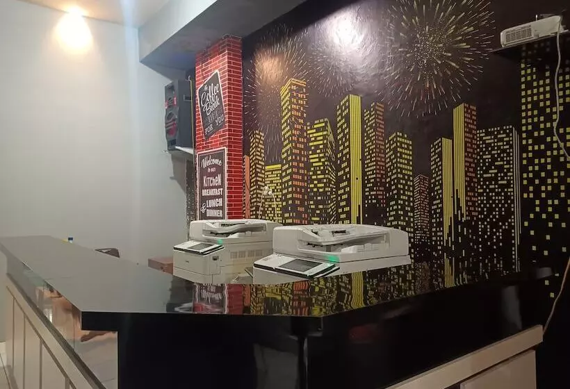 Hotelli Multi Plus Inn By Oyo