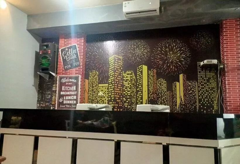 Hotelli Multi Plus Inn By Oyo
