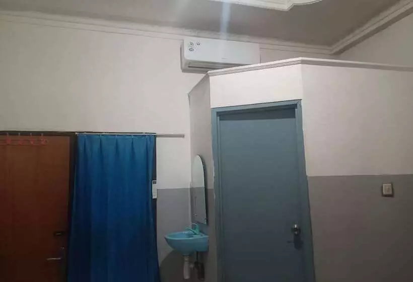 Hotelli Multi Plus Inn By Oyo