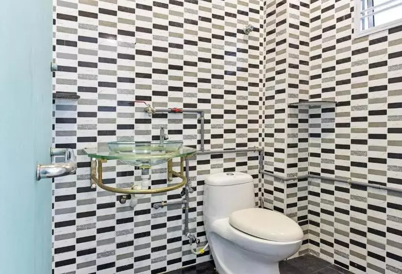 Hotelli Narasindo Cottage By Oyo