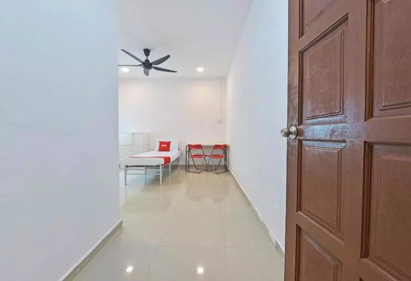 Hotelli Narasindo Cottage By Oyo