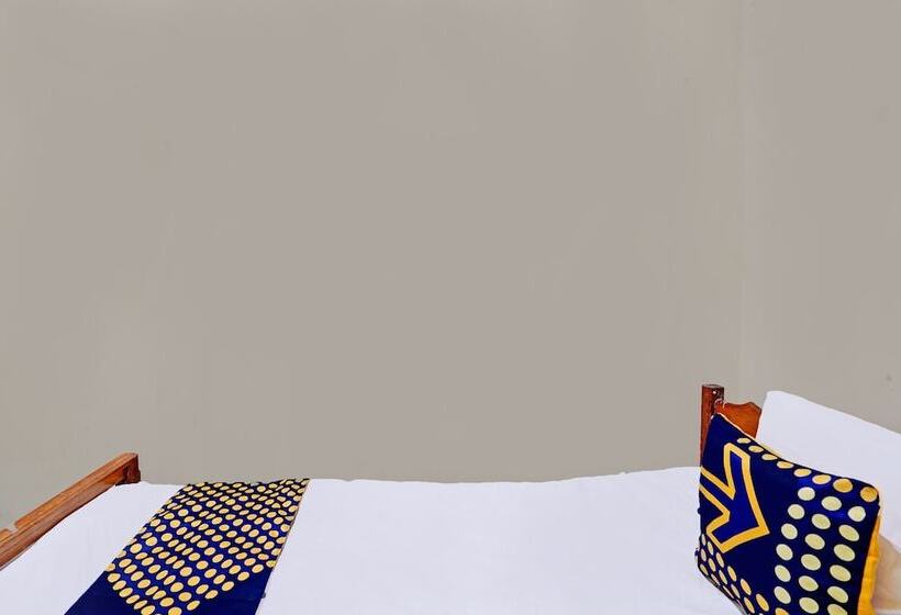 Отель Nurul Homestay Syariah By Oyo