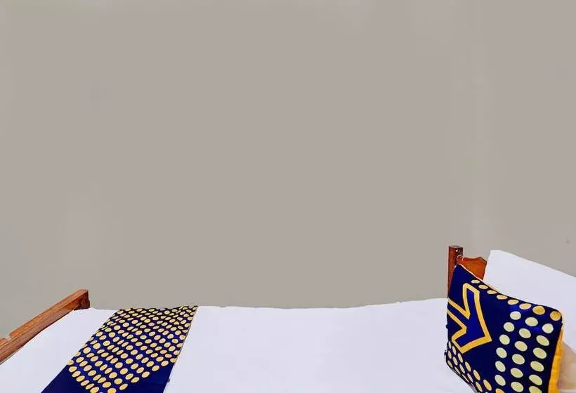 ホテル Nurul Homestay Syariah By Oyo