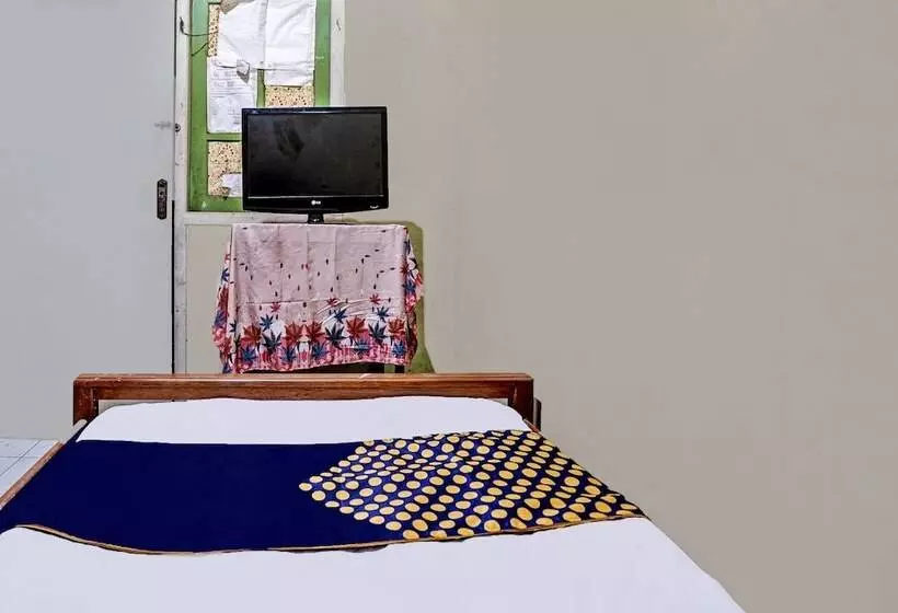 ホテル Nurul Homestay Syariah By Oyo