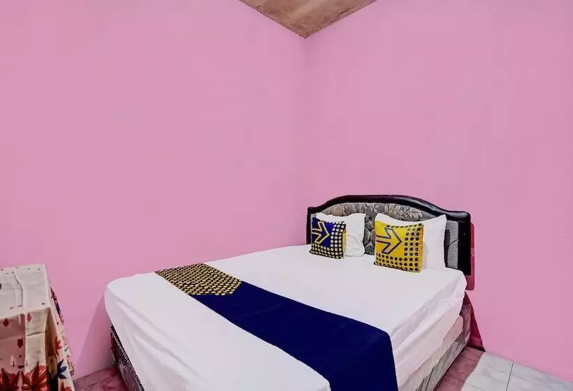 ホテル Nurul Homestay Syariah By Oyo