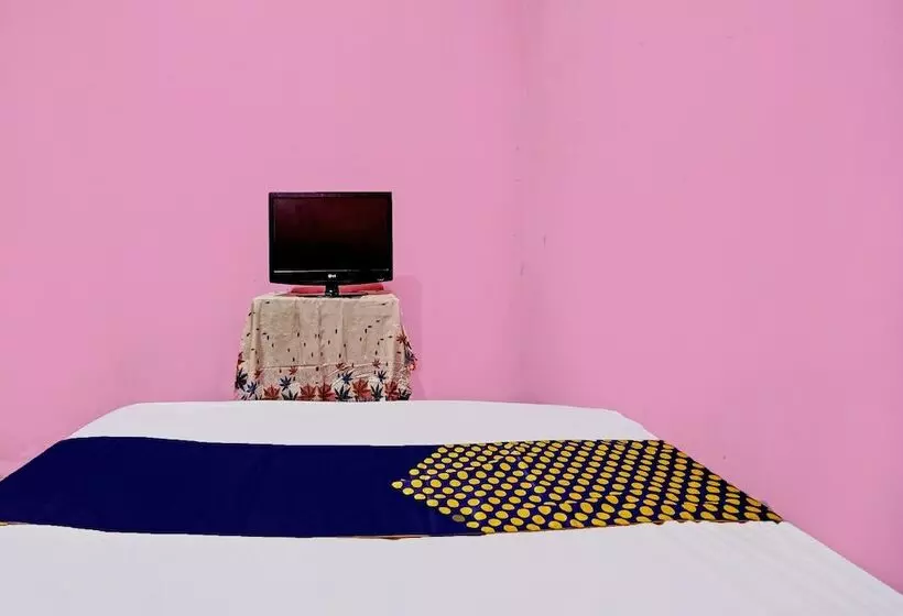 ホテル Nurul Homestay Syariah By Oyo