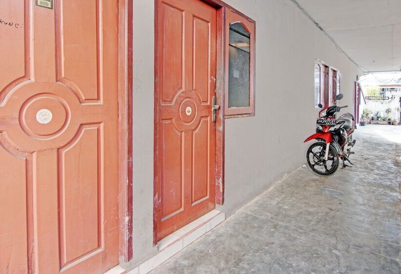 בית מלון כפרי Spot On 92536 Teguh Homestay Syariah