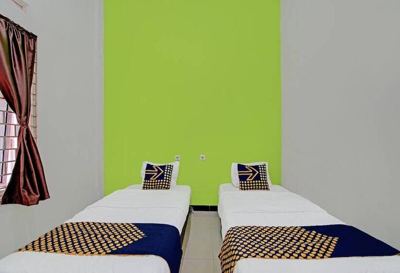 בית מלון כפרי Spot On 92536 Teguh Homestay Syariah