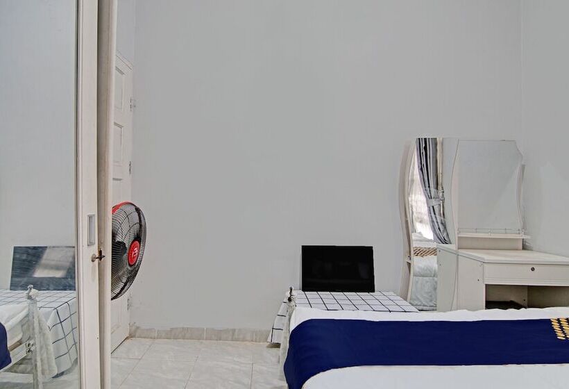 בית מלון כפרי Spot On 92536 Teguh Homestay Syariah