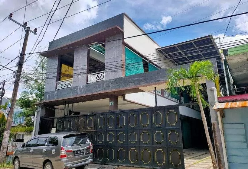 Hotelli Spot On 92900 Kost 3 Kelor Syariah