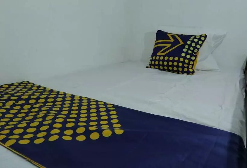 Hotelli Spot On 93189 Rumah Berkah Syariah