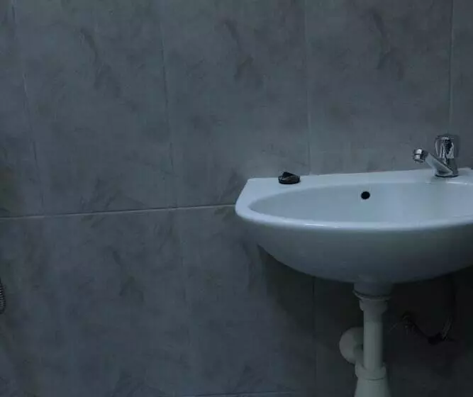 Hotelli Spot On 93189 Rumah Berkah Syariah