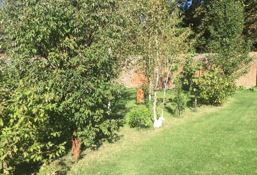 בית מלון כפרי Stack Yard Cottage