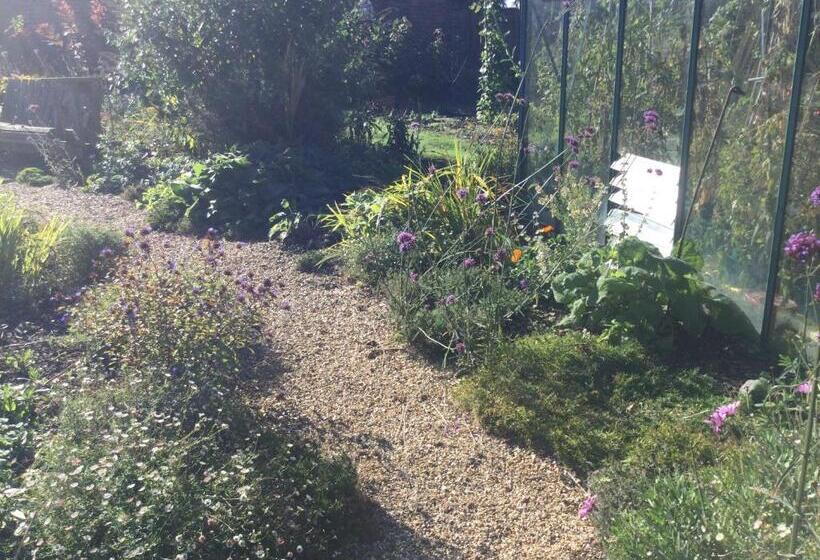 בית מלון כפרי Stack Yard Cottage