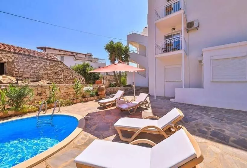 Hotelli Tübin Kültür Evi