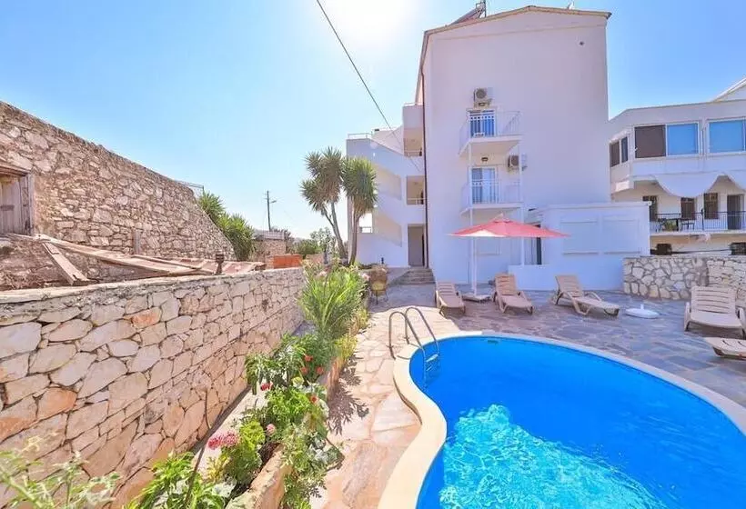 Hotelli Tübin Kültür Evi