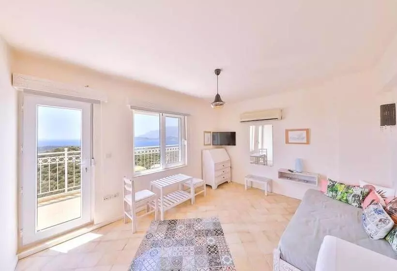 Hotelli Tübin Kültür Evi