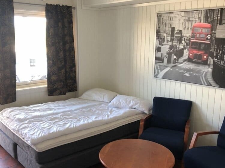 Lillsand Apartment As