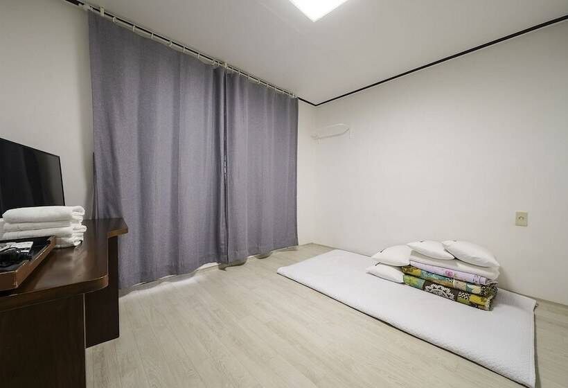 Motel Geojedo Hakdong Green Beach