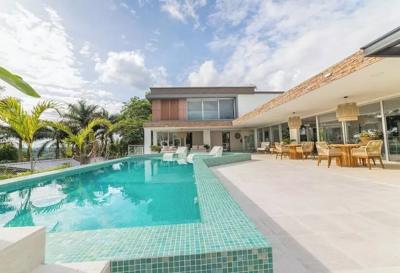 ペンション Casa Giraldo