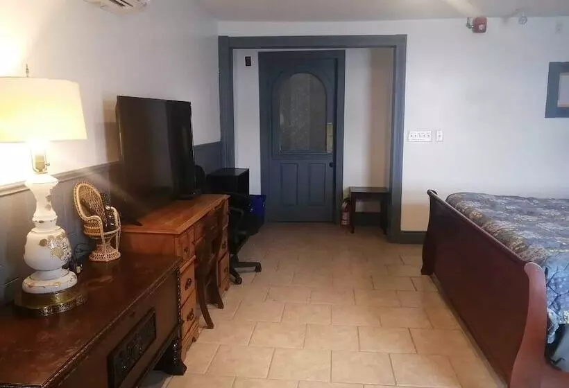 Majatalo Digby Sailboat Suites