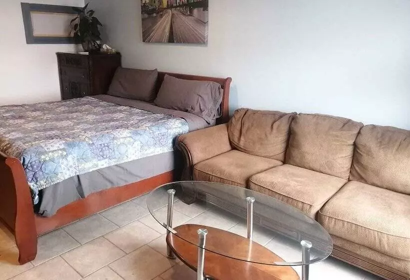 Majatalo Digby Sailboat Suites