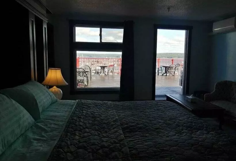 Majatalo Digby Sailboat Suites