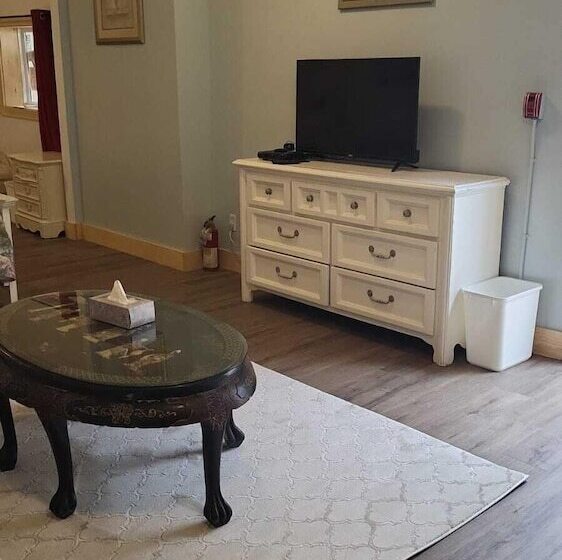 پانسیون Digby Sailboat Suites