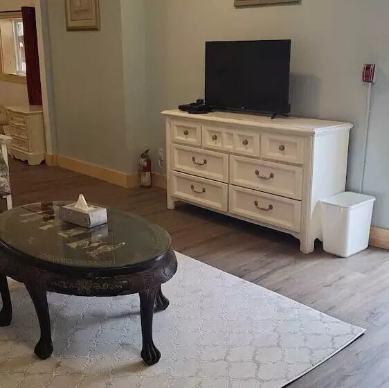 Majatalo Digby Sailboat Suites