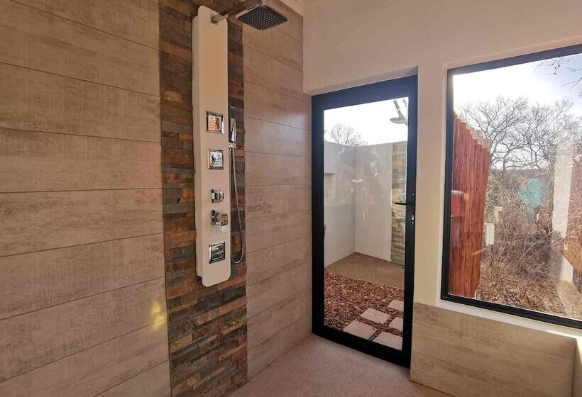 ペンション Gem In The Bush Lodge