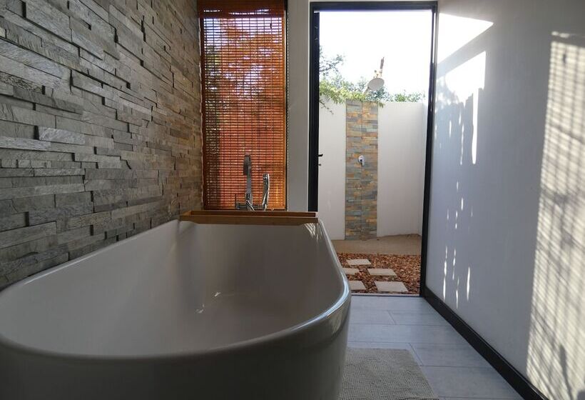 ペンション Gem In The Bush Lodge