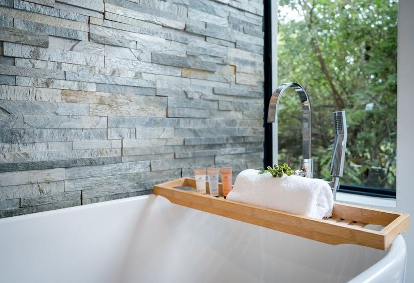 ペンション Gem In The Bush Lodge