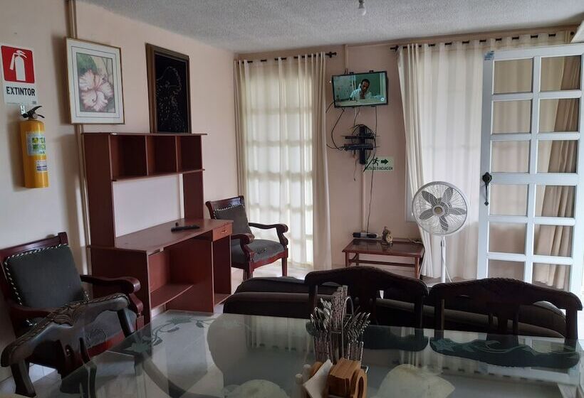 ペンション Posada Mirny