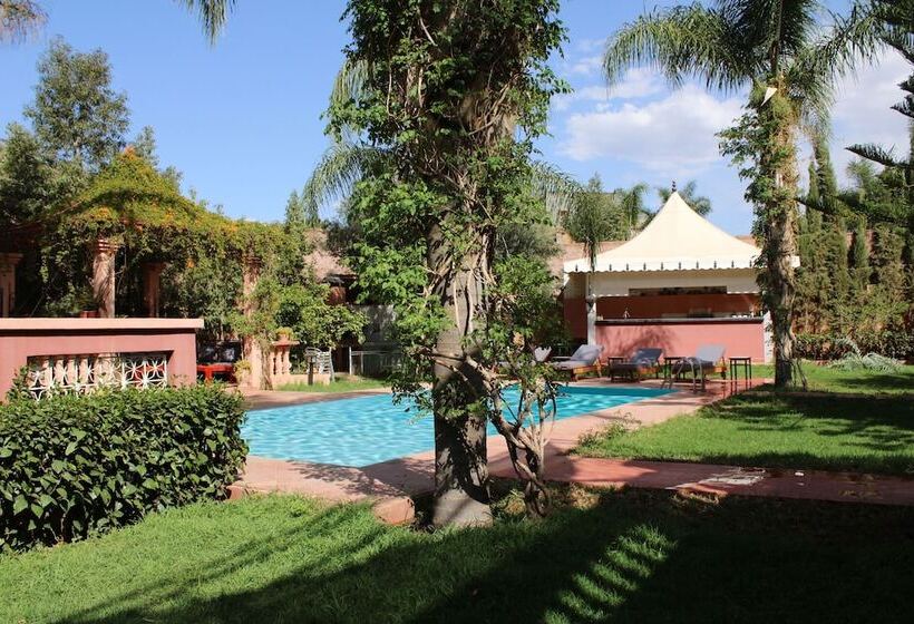 پانسیون Villa Dalia