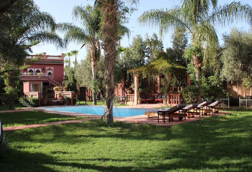 پانسیون Villa Dalia