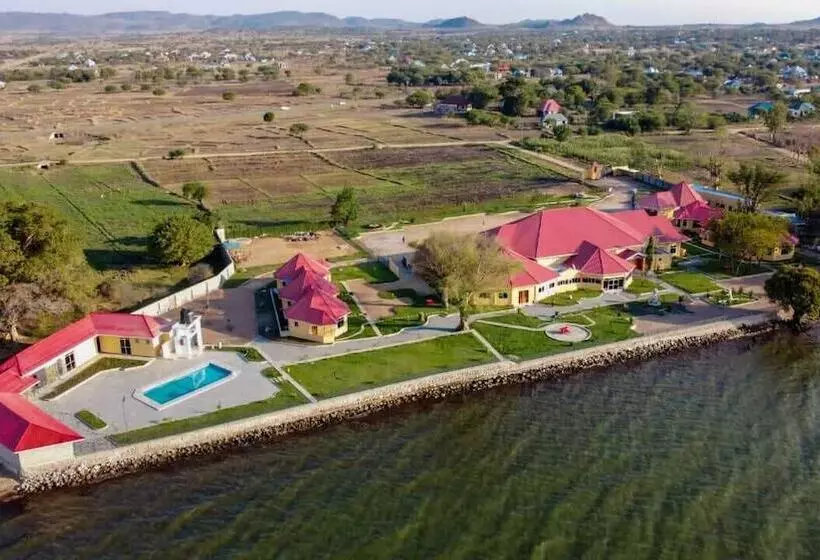 Sandmark Hotel Serengeti