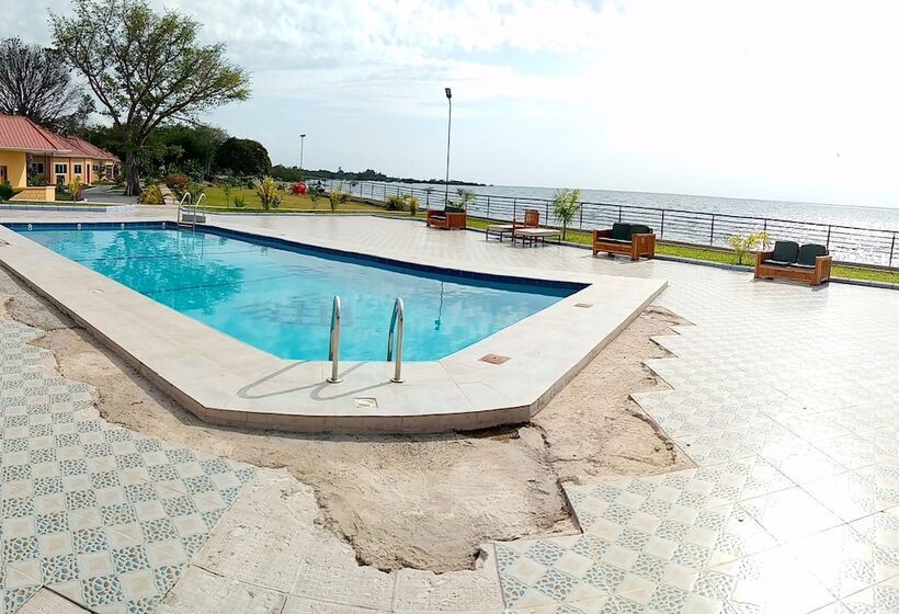 Sandmark Hotel Serengeti