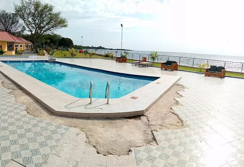 Sandmark Hotel Serengeti