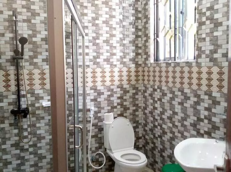 Sandmark Hotel Serengeti