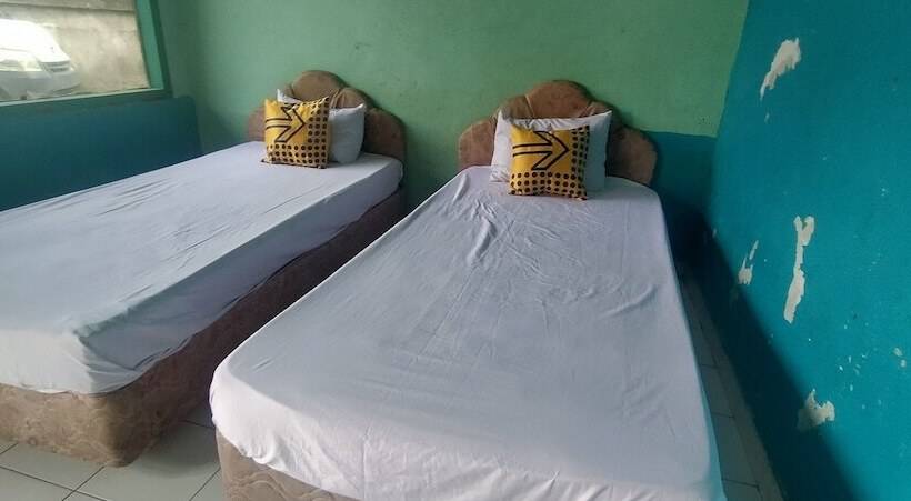 Spot On 92368 Hotel Erkas