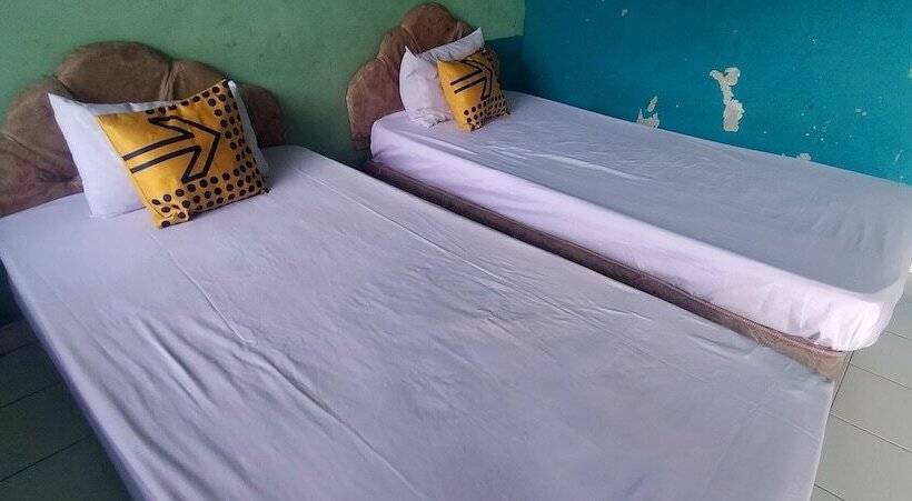 Spot On 92368 Hotel Erkas